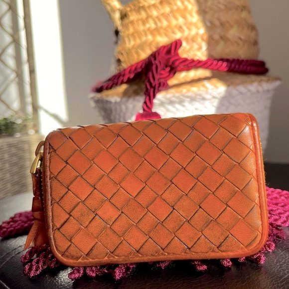 ⭐️ Bottega Veneta ~Intreciatto Leather Card Holder 🍊 - Picture 3 of 7
